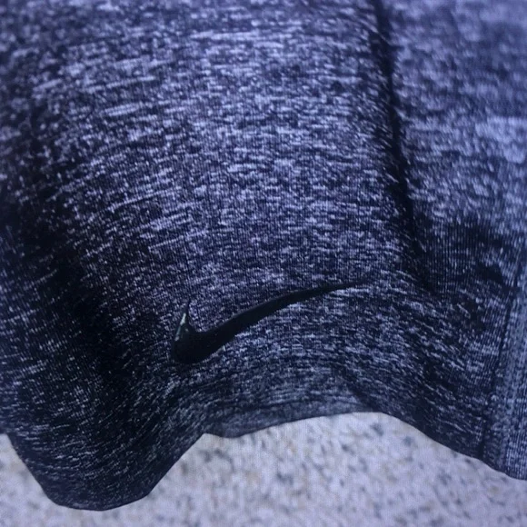 Nike Women's Dark Heather Gray Long-Sleeve Athletic Top - Picture 6 of 9